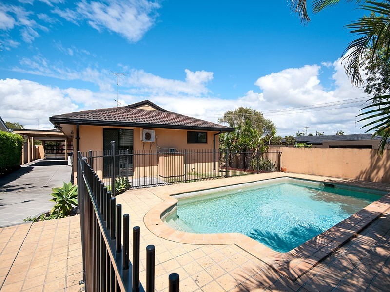 23 Allawah Street, Sorrento QLD 4217
