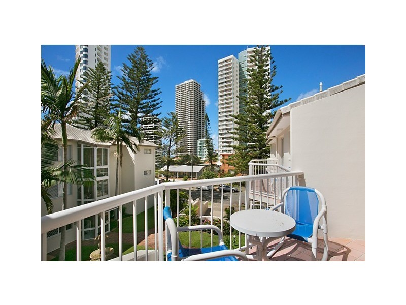 18 ‘Le Chelsea’ 11 Frederick Street, Surfers Paradise QLD 4217