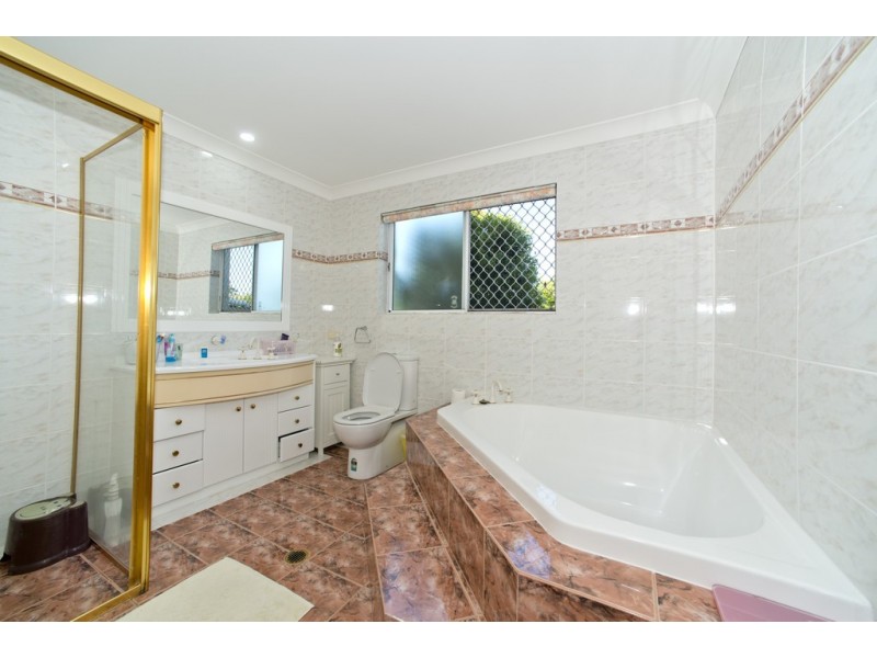 141/40 Cotlew Street East, Southport QLD 4215