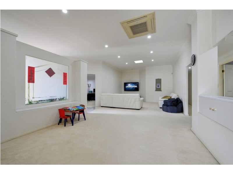 141/40 Cotlew Street East, Southport QLD 4215