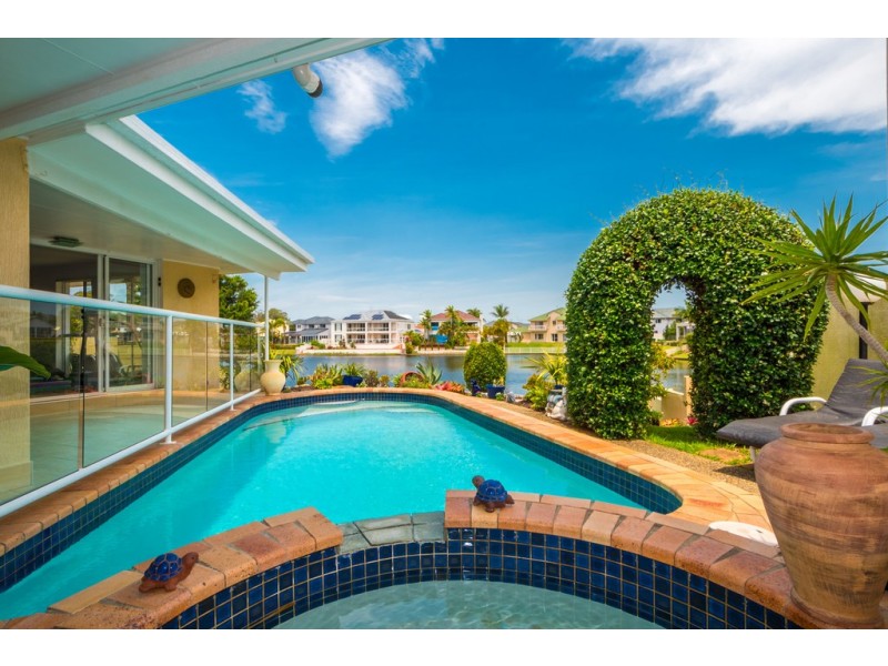 101/40 Cotlew Street East, Southport QLD 4215