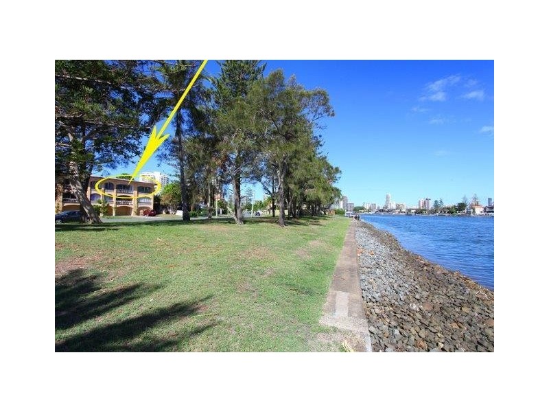 4 ‘Bimbadeen’ 13 Sunset Boulevard, Surfers Paradise QLD 4217