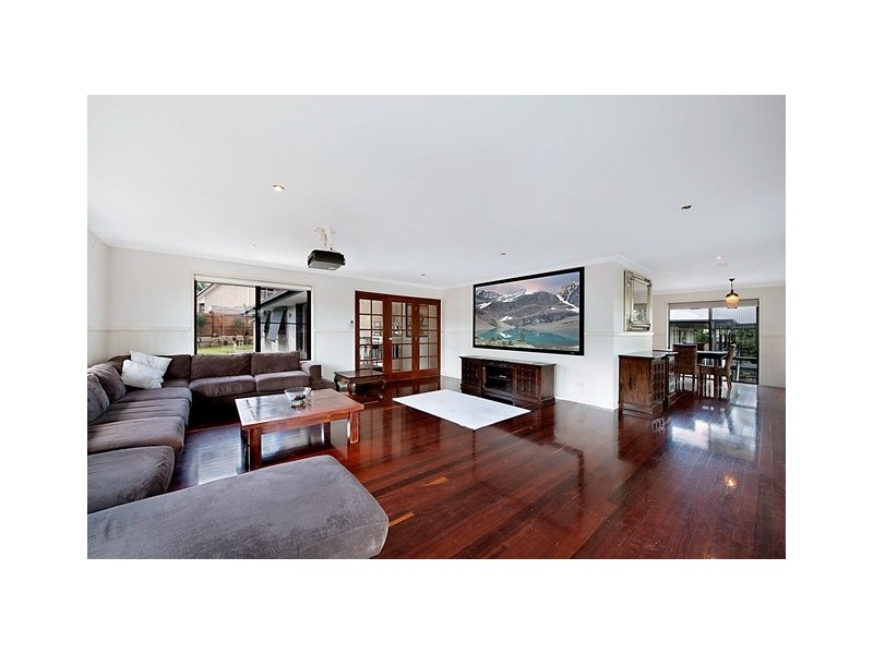 12 Riverbank Court, Ashmore QLD 4214