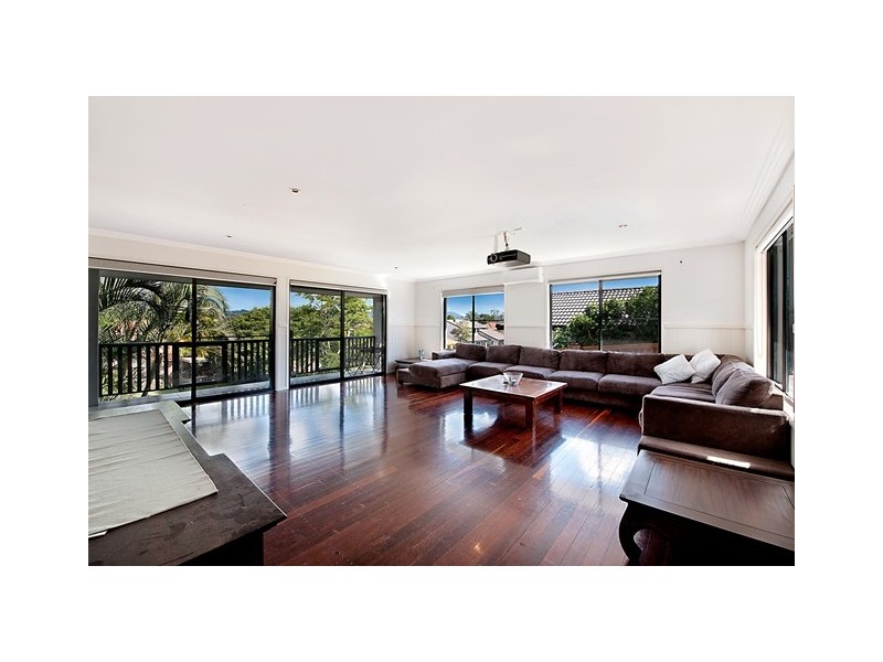 12 Riverbank Court, Ashmore QLD 4214