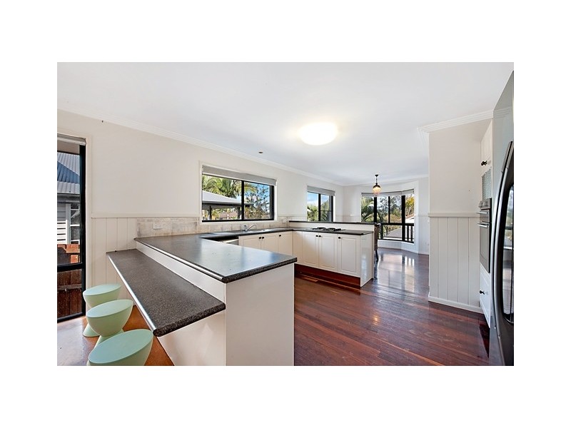 12 Riverbank Court, Ashmore QLD 4214