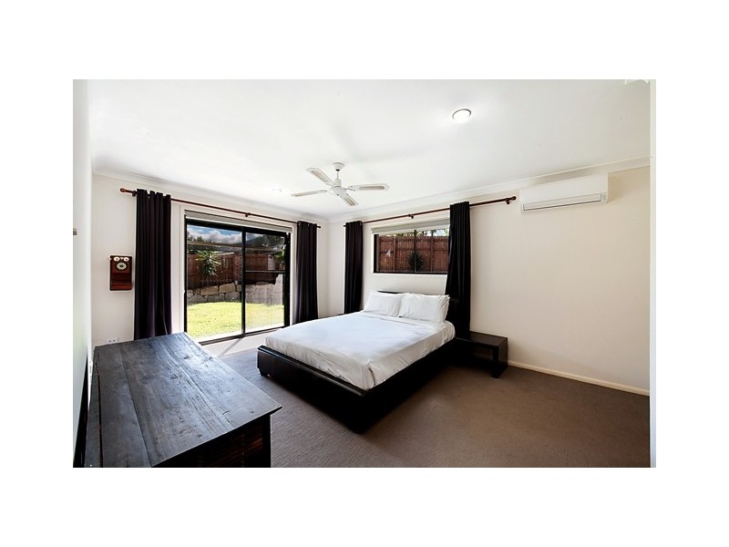 12 Riverbank Court, Ashmore QLD 4214