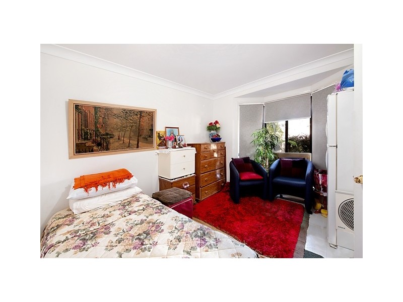 12 Riverbank Court, Ashmore QLD 4214