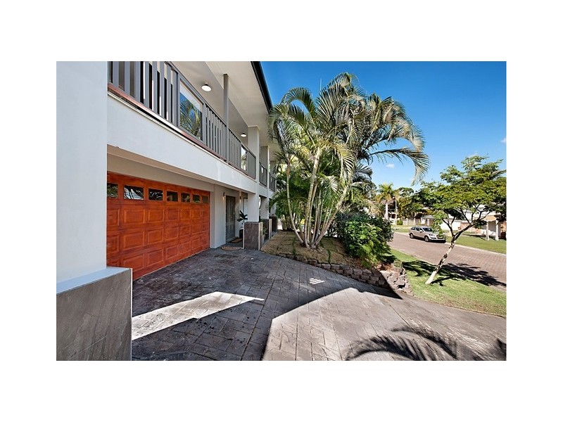 12 Riverbank Court, Ashmore QLD 4214