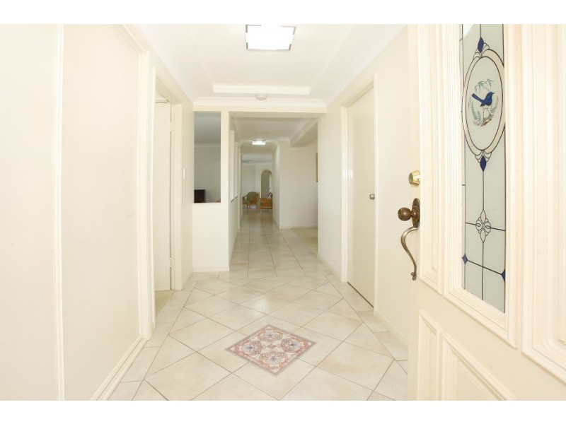 2 Alter Court, Merrimac QLD 4226