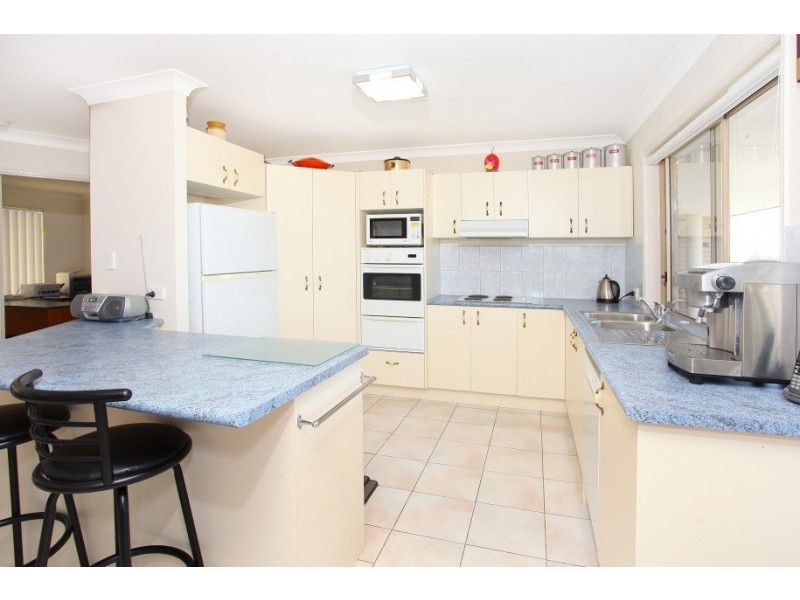 2 Alter Court, Merrimac QLD 4226