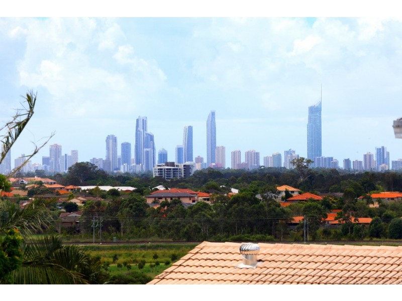 2 Alter Court, Merrimac QLD 4226