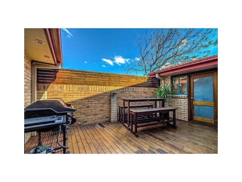 2/2 Station St, Tugun QLD 4224