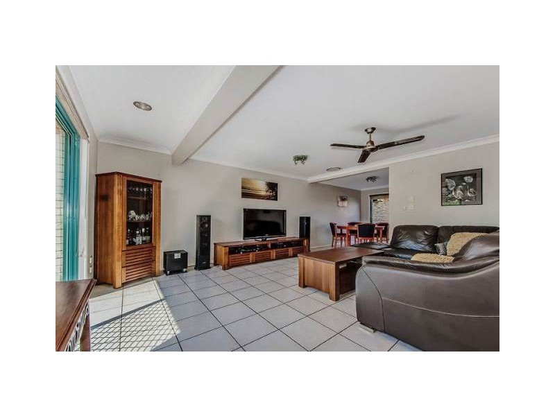 2/2 Station St, Tugun QLD 4224