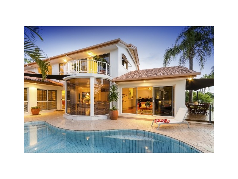 12 Charolais Crescent, Benowa Waters QLD 4217