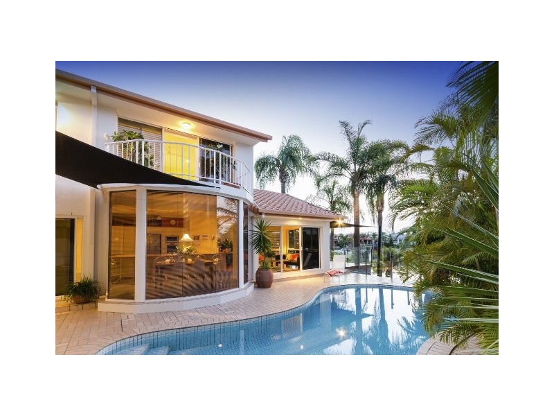 12 Charolais Crescent, Benowa Waters QLD 4217