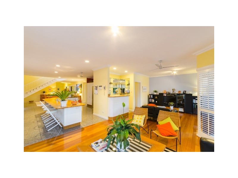 12 Charolais Crescent, Benowa Waters QLD 4217
