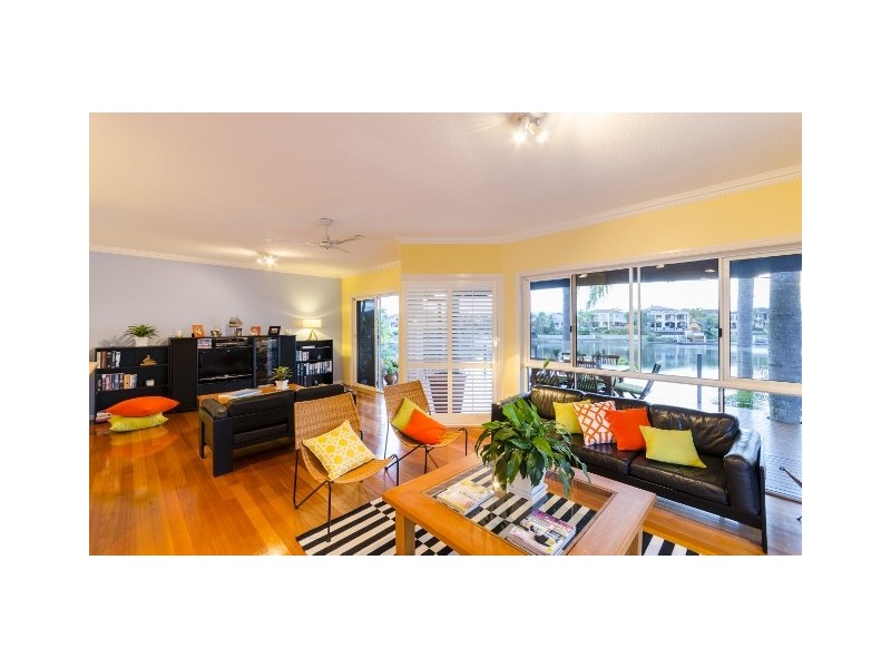 12 Charolais Crescent, Benowa Waters QLD 4217