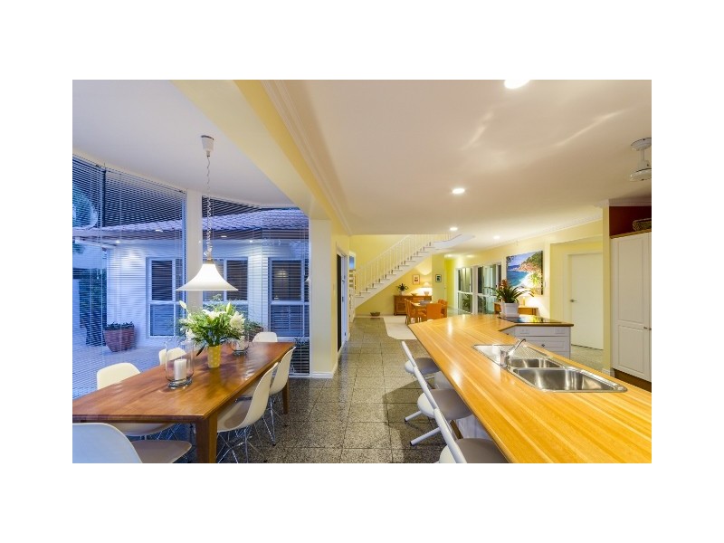 12 Charolais Crescent, Benowa Waters QLD 4217