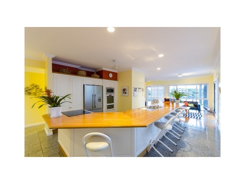 12 Charolais Crescent, Benowa Waters QLD 4217
