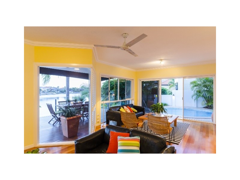 12 Charolais Crescent, Benowa Waters QLD 4217