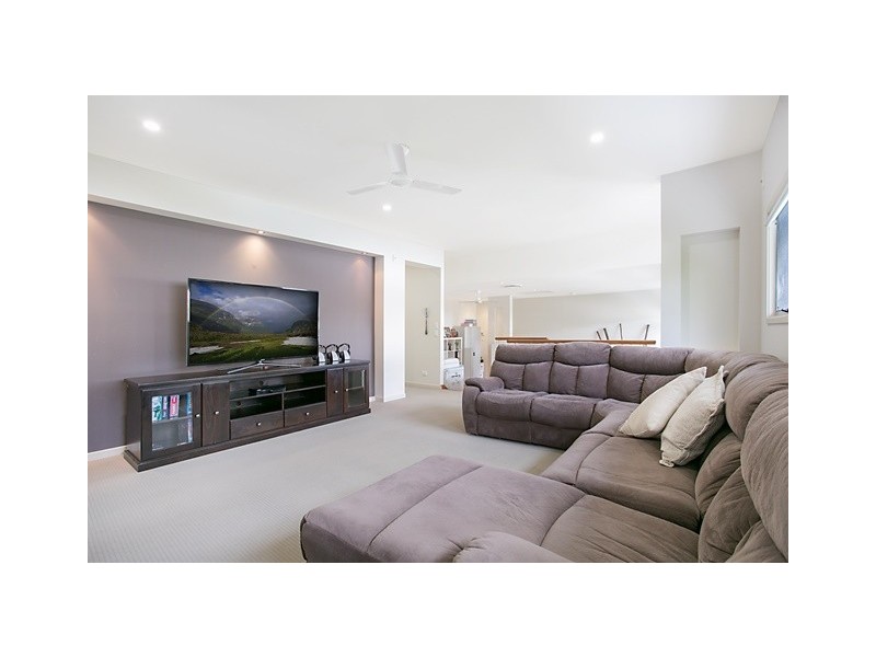 5014a Riverwood Grove, Benowa QLD 4217