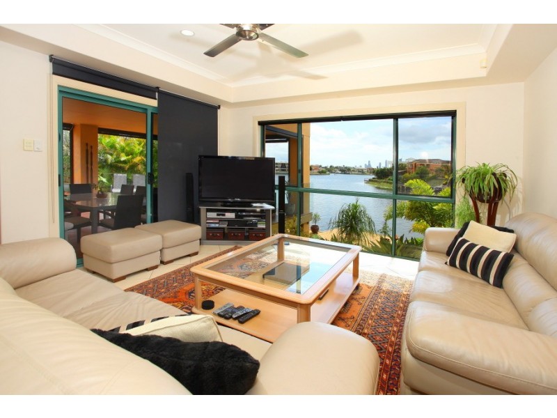 25 Clear Water Bay Avenue, Clear Island Waters QLD 4226