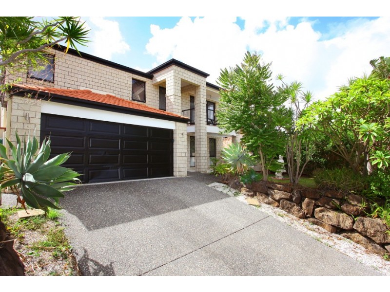 27 Armstrong Way, Highland Park QLD 4211