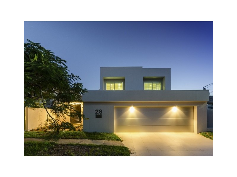 28 Salerno Street, Isle Of Capri QLD 4217
