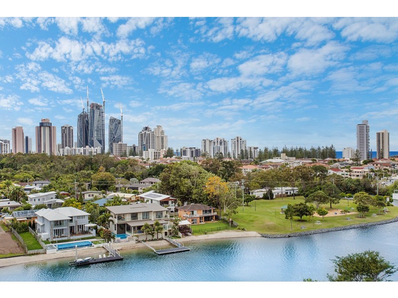 2802 ‘Freshwater Point’ 33 T.E Peters Drive, Broadbeach Waters QLD 4218