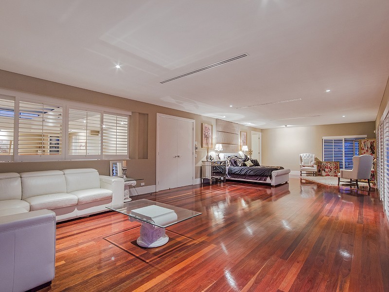 1133 Beechwood Drive, Hope Island QLD 4212