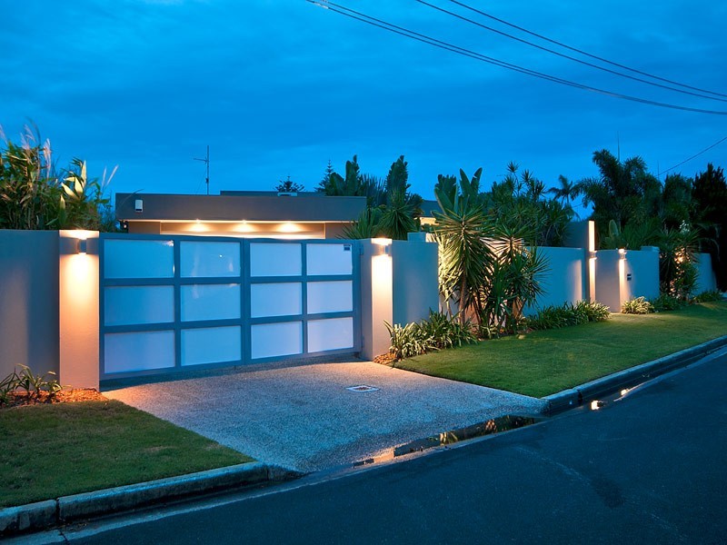 21 Sophie Avenue, Broadbeach Waters QLD 4218