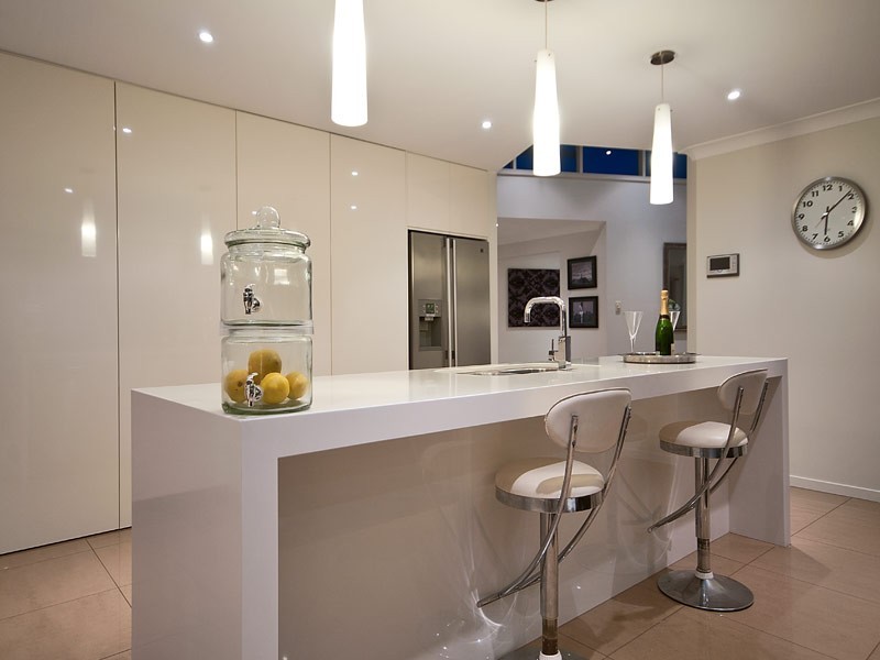 21 Sophie Avenue, Broadbeach Waters QLD 4218