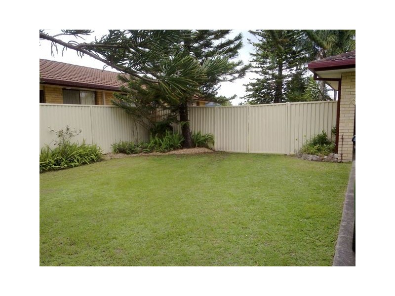 283 Morala Ave, Runaway Bay QLD 4216