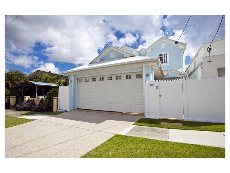 25 Thirteenth Avenue, Palm Beach QLD 4221
