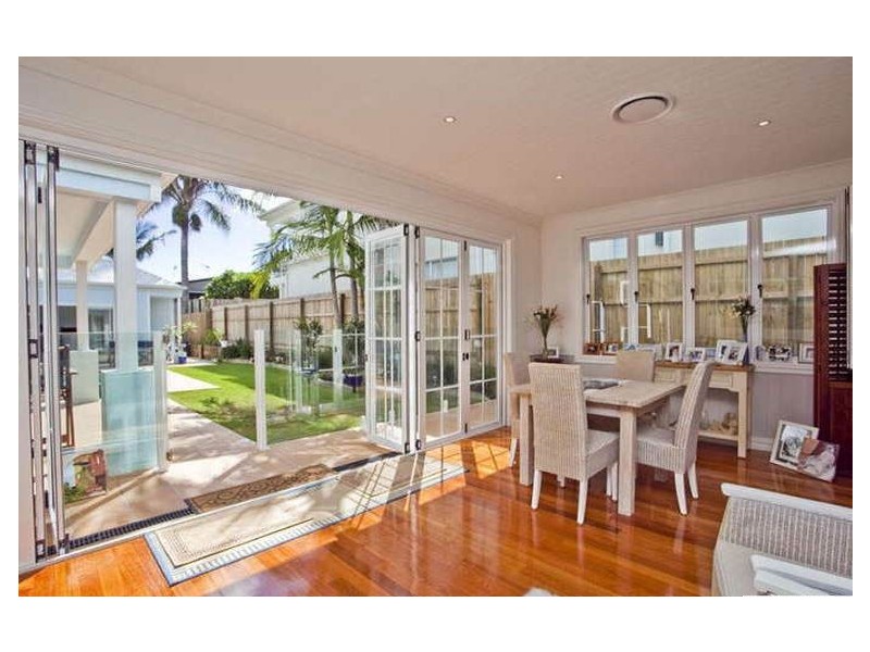 25 Thirteenth Avenue, Palm Beach QLD 4221