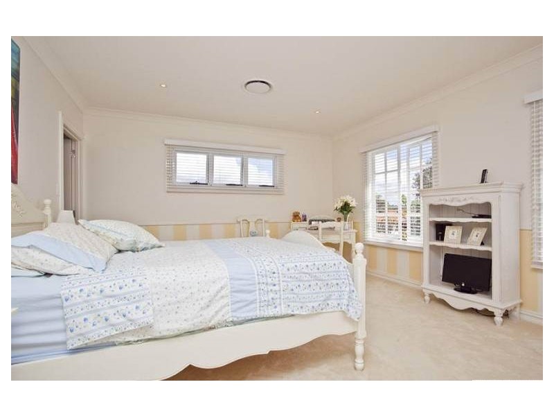 25 Thirteenth Avenue, Palm Beach QLD 4221