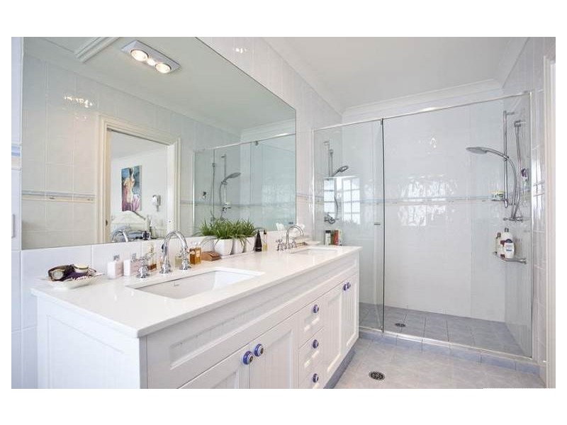 25 Thirteenth Avenue, Palm Beach QLD 4221