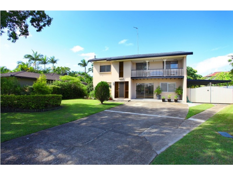 56 Collins Crescent, Benowa QLD 4217