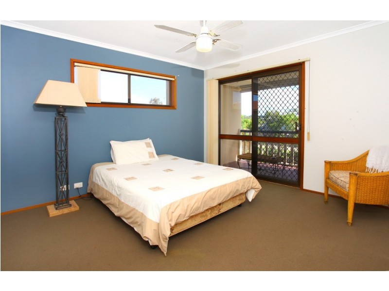 56 Collins Crescent, Benowa QLD 4217