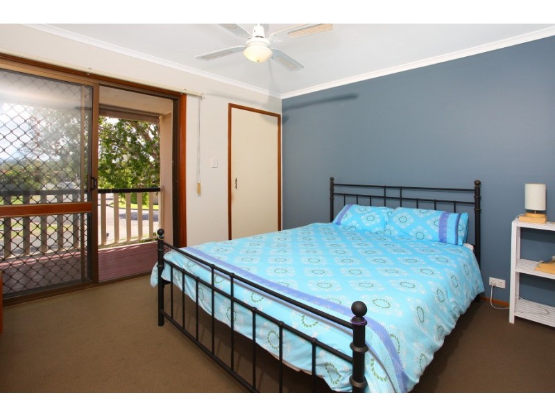 56 Collins Crescent, Benowa QLD 4217