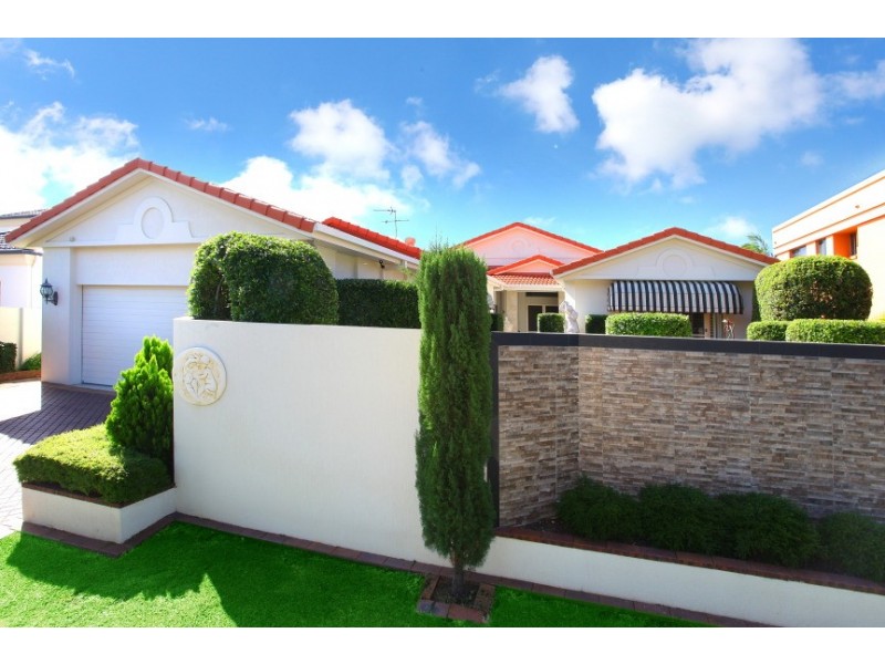 70/40 Cotlew Street East, Southport QLD 4215