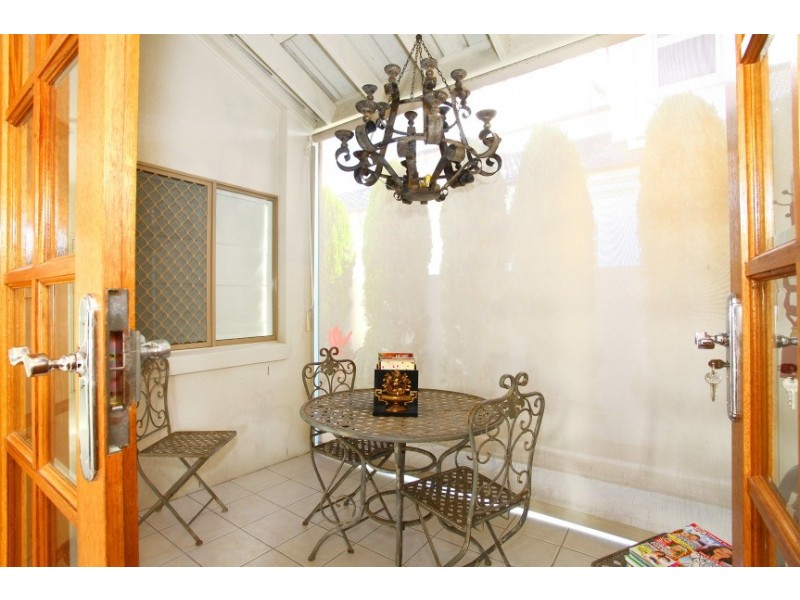 70/40 Cotlew Street East, Southport QLD 4215