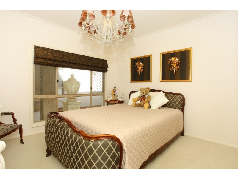 70/40 Cotlew Street East, Southport QLD 4215