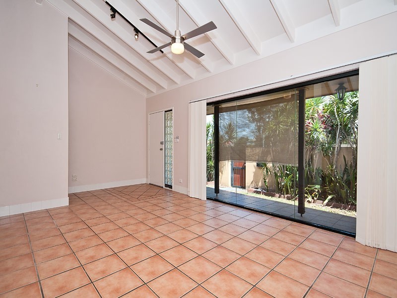 23 Allawah St, Sorrento QLD 4217