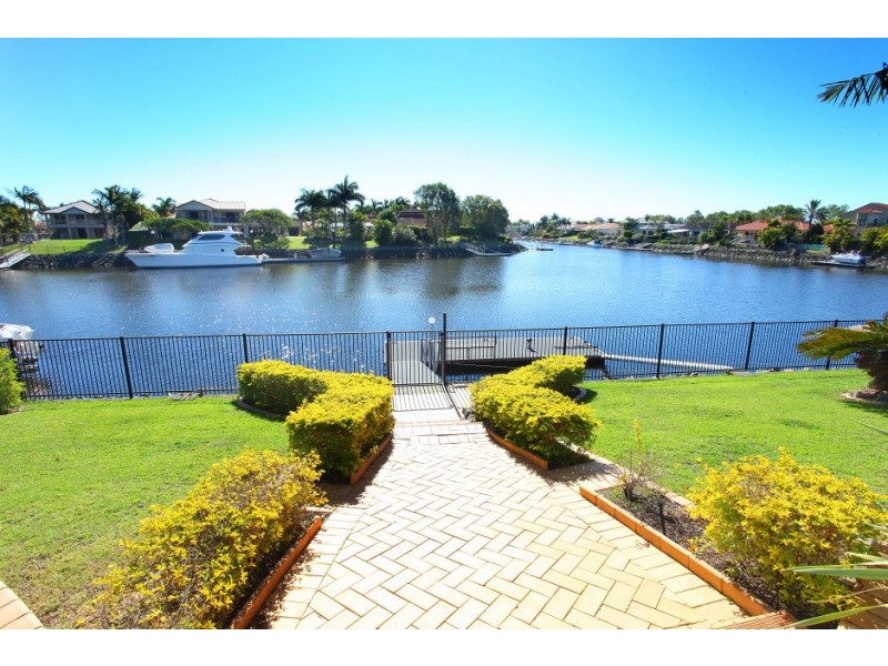 1055 Rosebank Way West, Hope Island QLD 4212
