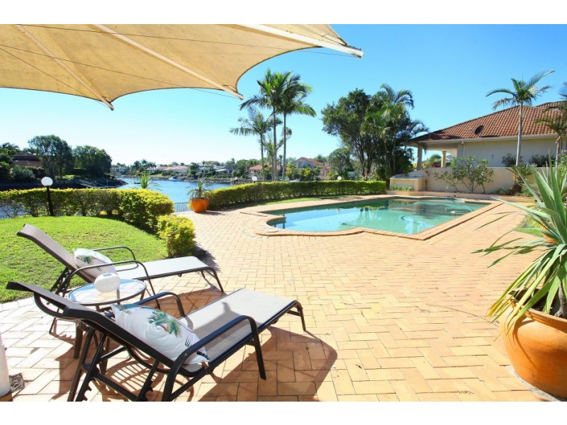 1055 Rosebank Way West, Hope Island QLD 4212