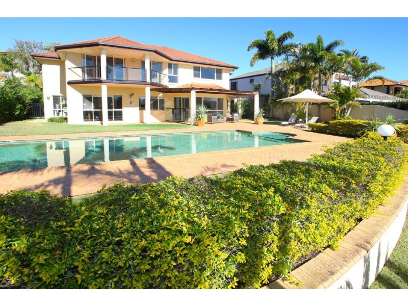 1055 Rosebank Way West, Hope Island QLD 4212