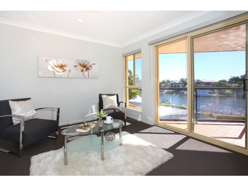 1055 Rosebank Way West, Hope Island QLD 4212
