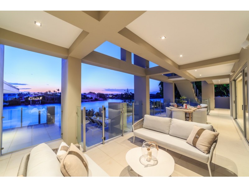 75 Sir Bruce Small Boulevard, Benowa Waters QLD 4217