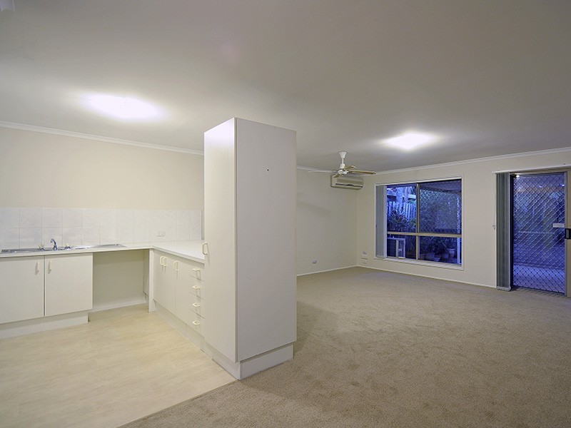 14 ‘Robin Court’ 1-21 Golden Palms Court, Ashmore QLD 4214